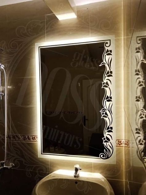 Modern Mirror Design, Fancy Mirrors, Indian Interior Design, Mirror Interior Design, Jaali Design, Mirror Pattern, Frosted Glass Design, Stained Glass Mirror, Glass Painting Patterns