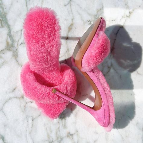 Pink Fur Heels, High Heels Dance, Fur Mules, Pink Watermelon, Fur Dress, Fur Heels, Halloween Contacts, Types Of Heels, Pink Fur