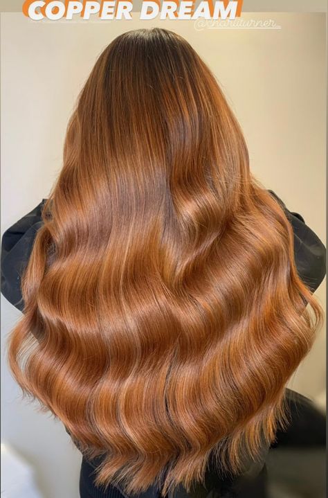 Ginger Hair With Root Smudge, Copper Smudge Root, Dark Root Ginger Hair, Copper Hair With Root Smudge, Ginger With Dark Roots, Ginger Hair Dark Roots, Dark Root Smudge, Copper Hair Dark Roots, Ginger Hair With Dark Roots