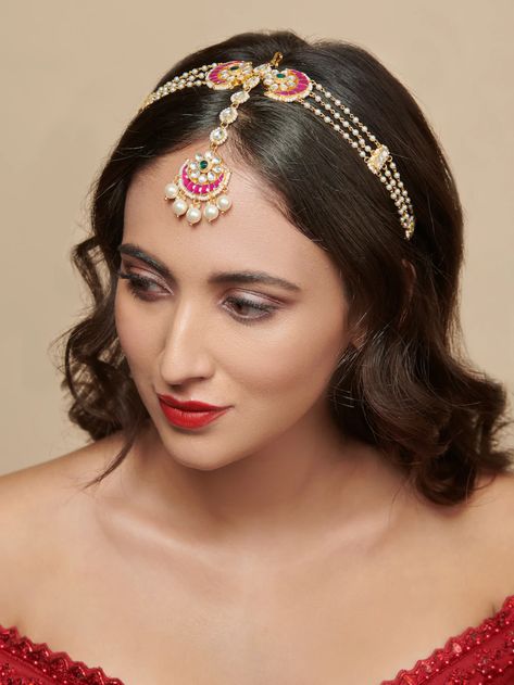 Matha Patti Bridal, Hair Dos For Kids, Matha Patti Hairstyles, Indian Hair Jewelry, Sheesh Phool, Bridal Indian, Linen Style Fashion, Matha Patti, Fancy Jewelry Necklace