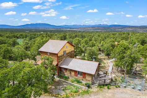 1980 Utah Log Cabin For Sale W/Views And Outbuildings on 9.7 Acres $465,000 - Country Life Dreams