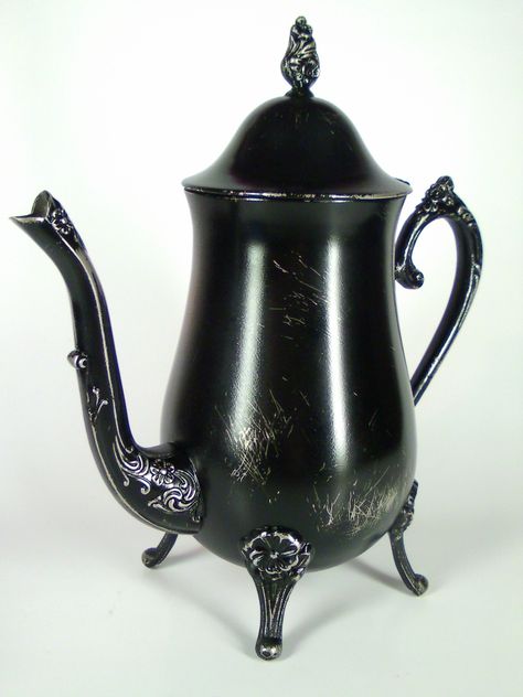 Upcycled Vintage teapot. Perfect for a gothic decor or for Halloween. For sale at AlienVintage on Etsy.com. Creepy Houses, Heavy Metal Fashion, Teapot Design, Vintage Teapot, Goth Home, Goth Home Decor, Dark Home, Goth Decor, Fantasy Homes