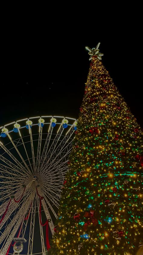 #lille #christmas #france #christmastrees #decoration #aesthetic #instagram #instragramstoryideas #instastory #story #night #lillebynight #grandplace #downtown #city Lille France Aesthetic, France Aesthetic, Decoration Aesthetic, Lille France, Fun Fair, Aesthetic Pics, Christmas Aesthetic, Secret Santa, Insta Story