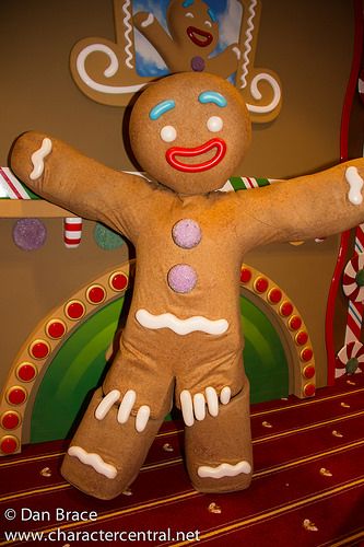 Gingy Costume, Gingy Shrek Costume, Monster Costume Diy, Gingerbread Man Costumes, Shrek Jr, Shrek Costume, Shrek Party, Monster Costume, Dreamworks Characters