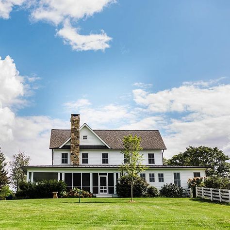 Airbnb Wedding Venues, Blue Ridge Mountains Virginia, Wedding Venues Virginia, Virginia Wine Country, Virginia Vacation, Airbnb Wedding, Colonial Exterior, Virginia Wedding Venues, Farm Wedding Venue