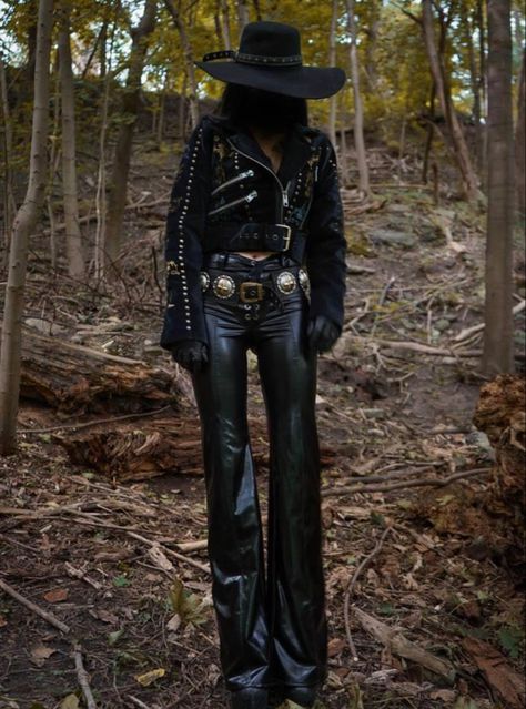 Sharon Ehman, Goth Cowboy, Goth Outfit Ideas, Toxic Vision, Cowgirl Style Outfits, Black Cowgirl, Rodeo Outfits, Cowboy Outfits, Oil Slick