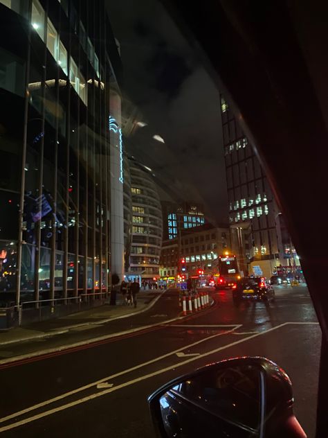 Evening in london London Evening, London At Night, Aesthetic London, Luxury Car Photos, London Neighborhoods, London United Kingdom, London Night, London Aesthetic, London Pictures