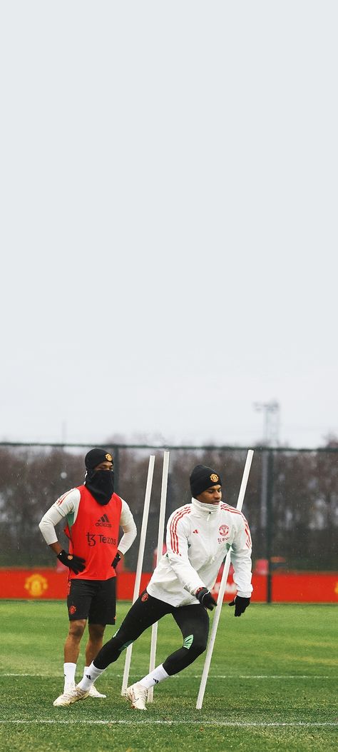 Marcus Rashford training wallpaper 4k man united full hd image lockscreen Rashford Wallpapers, Marcus Rashford Wallpaper, Training Wallpaper, Marcus Rashford, Football Training, Man United, Wallpaper 4k, Hd Images, Manchester United