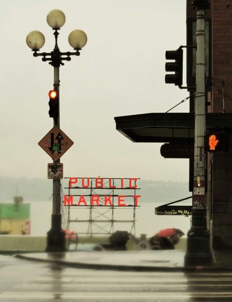 Pike Place Market - #Seattle, WA #tourism #pnw #washingtonstate #pikeplacemarket Seattle Pike Place, Seattle Aesthetic, Pikes Place, Market Photography, Seattle University, Pike Place Market Seattle, Seattle Photography, Seattle Photos, University Aesthetic