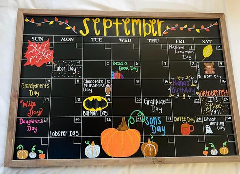 September Acrylic Calendar Ideas, Decorate Calendar Ideas, Fall Chalkboard Calendar Ideas, September Calendar White Board, October Calendar 2024 White Board, September Calendar 2023 Whiteboard, September Chalk Calendar, September Blackboard Ideas, Blackboard Calendar Ideas