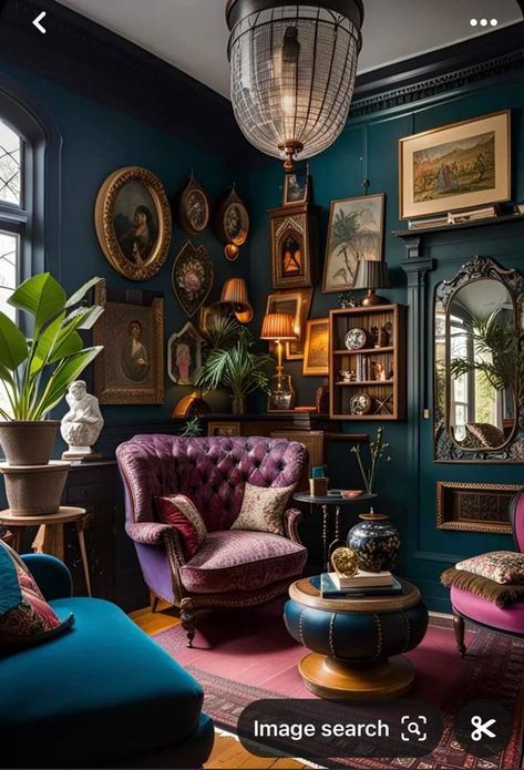 Interior Cottagecore, Home Maximalist, Maximalist Decor Eclectic, Cozy Maximalism, Maximalist Living Room, Bedroom Eclectic, Eclectic Apartment, Moody Living Room, Cottagecore Living