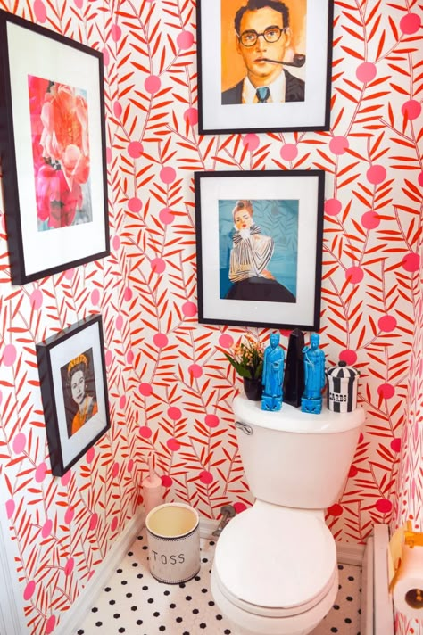 Colorful Powder Room, Colorful Bathrooms, Statement Artwork, Poppy Wallpaper, Small Toilet Room, Bathroom Decor Colors, Downstairs Toilet, Bad Inspiration, Powder Room Design