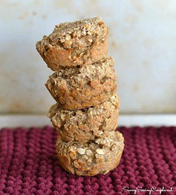 Super Easy Three Ingredient Healthy Muffins Recipe! You WILL have these 3 ingredients! I cannot wait to make them, thanks Savvy Saving Couple! ~Jaime! Banana Oat Muffins, Healthy Muffin Recipes, 3 Ingredient Recipes, Healthy Muffins, School Lunches, Three Ingredient, Banana Recipes, Banana Muffins, Homemade Food