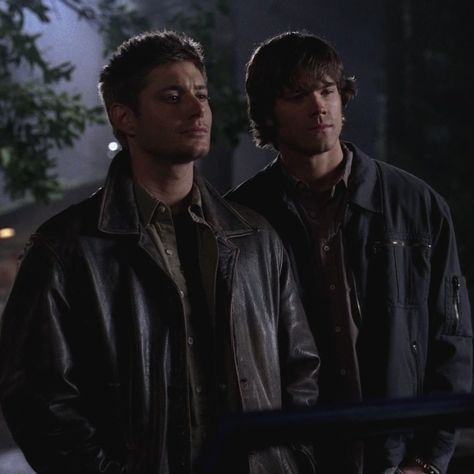 Supernatural Visualization, Winchester Brother, Sam E Dean, Spn Aesthetic, Supernatural Aesthetic, Spn Dr, Supernatural Wallpaper, Supernatural Pictures, John Winchester