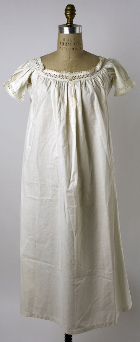 1860-65 chemise with waved-braid trimming, matching drawers. Both chemise and drawers are unusually long. 1860 Fashion, Period Outfit, Victorian Clothing, Costume Institute, Antique Clothing, Michael Fassbender, Historical Clothing, Historical Fashion, Jane Austen