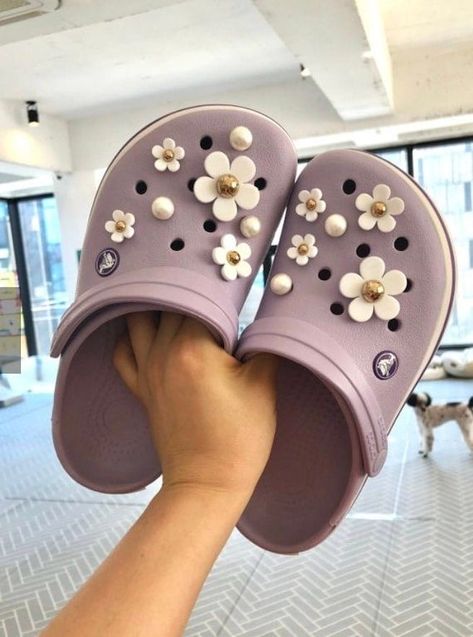 Croc Outfits, Cool Crocs, Crocs Aesthetic, Crocs With Charms, Kristina Webb, Crocs Fashion, Crocs Jibbitz, Dr Shoes, Aesthetic Shoes