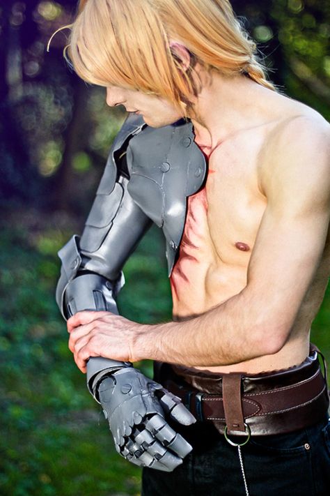 Edward Elric Cosplay, Fullmetal Alchemist Cosplay, Belle Cosplay, Costume Carnaval, Robot Suit, Riza Hawkeye, Full Metal Alchemist, Epic Cosplay, Edward Elric