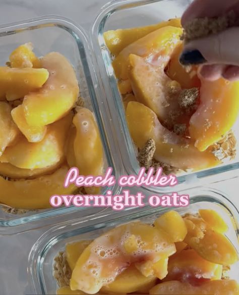 PEACH COBBLER OVERNIGHT OATS - theonelifeplanner.com Peach Cobbler Overnight Oats, Oat Recipes Healthy, Thighs Chicken, Overnight Oats Recipe Healthy, Easy Healthy Meal Prep, Best Diet, Best Diet Plan, Thigh Recipes, Breakfast Meal Prep