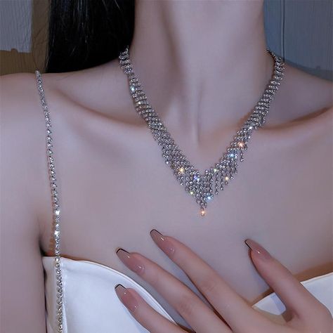 Elegant Luxury Choker For Gift, Luxury Elegant Choker As A Gift, Luxury Elegant Choker For Gift, Luxury White Clavicle Chain Jewelry, Luxury Sparkling Sterling Silver Jewelry, Luxury Clavicle Chain Party Jewelry, Cheap Formal Jewelry For Women, Luxury Elegant Formal Necklaces, Luxury Elegant Formal Necklace