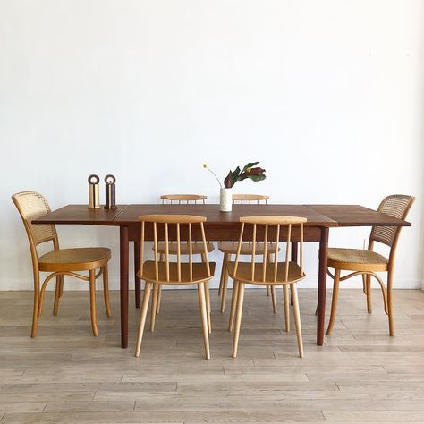 ☕️Mid century Danish teak expandable leaves dining table, with push/pull leaves. • Prague cane chairs • Set of 4 1970s Danish… Danish Teak Dining Table, Teak Dining Room, Danish Living Room, Danish Modern Dining Table, Danish Living, Beige Aesthetics, Danish Kitchen, Cane Chairs, Mid Century Dining Table