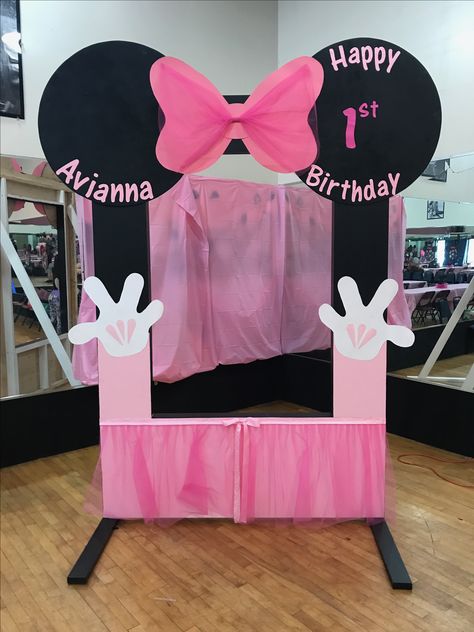 Minnie Mouse Photo Booth Photo Booth For 1st Birthday Party, Minnie Mouse Photo Backdrop, Minnie Mouse Photo Booth, Minnie Mouse First Birthday Party, Invitation Minnie Mouse, Minnie Mouse Cupcake Toppers, Minnie Mouse Birthday Theme, Minnie Mouse Theme Party, Twodles Birthday