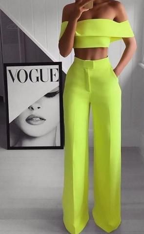 285ab9448d2751ee57ece7f762c39095desc53921505ri Yellow Pants For Spring Party, Yellow Party Pants For Spring, Spring Party Yellow Pants, Ropa Color Neon, Work Outfits Frauen, Celana Fashion, Wide Leg Pant Suit, Fest Outfits, Neon Outfits