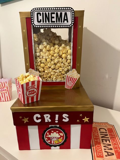 Musical Grease, Kids Valentine Boxes, Diy Popcorn, Valentine Boxes, Candy Stand, Valentine's Day Gift Baskets, Popcorn Machine, Valentine Day Boxes, Popcorn Box