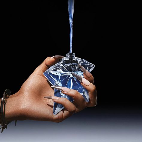 Discover Mugler's dedication to sustainability. Learn how we're shaping a greener future with eco-friendly designs and responsible sourcing practices. Mugler Advertising, Perfume Everyday, Mugler Fragrance, Mugler Perfume, Thierry Mugler Perfume, Manfred Thierry Mugler, Alien Goddess, Mugler Alien, Thierry Mugler Alien