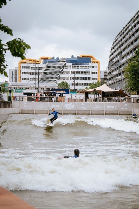 sustainable urban surf pool RiF010 brings ocean waves to the heart of rotterdam Costa Rica Pacific Coast, Surf Bar, Surf Pool, Artificial Reef, Surf Lodge, Japan Technology, Pacific Coast, Infinity Pool, The Wave