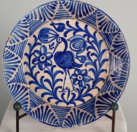 Spanish Ceramics, Spanish Pottery, Coil Pots, Folk Art Flowers, Festive Crafts, Blue Cobalt, Pottery Painting Designs, Blue Porcelain, Blue Pottery