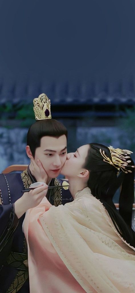 Yang Yang Drama, Who Rule The World, Who Rules The World, Cute Crush Quotes, Hua Mulan, Yang Yang Actor, Cute Kiss, Nice Dream, Rule The World