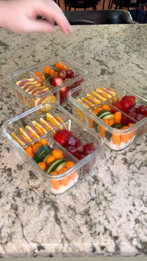 Snack Lunches For Adults, Healthy Portable Lunches, Prepared Lunches For The Week, School Lunch Prep For The Week, Healthy Packed Lunches For Kids, College Lunches On The Go, Fast Lunch Ideas For Work, Charcuterie Meal Prep, Healthy Adult Lunches