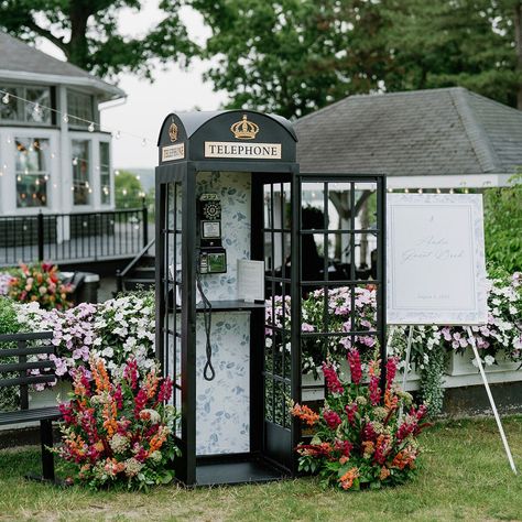 Telephone Booth Decor, Telephone Booth Wedding, Diy Phone Booth Wedding, Wedding Phone Booth, Wedding Telephone Booth, Phone Booth Wedding, Sahara Wedding, Diy Phone Booth, Vintage Telephone Booth