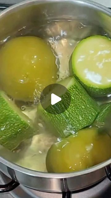 Gourmet Food, Comida Mexicana Ideas, Hispanic Food Recipes, Guacamole Salsa Recipe, Mexican Guacamole, Salsa Guacamole, Short Recipes, Guacamole Salsa, Mexican Salsa Recipes