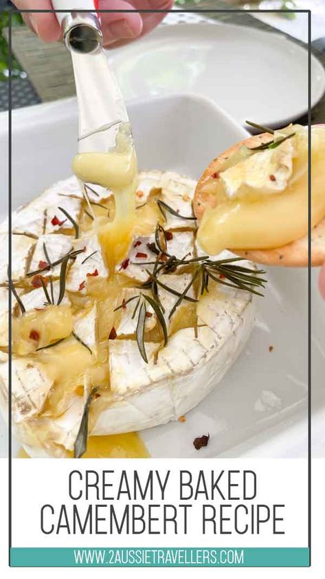 Camembert Recipe, Baked Camembert Recipe, Camembert Recipes, Roasted Edamame, Bread Crackers, Green Herbs, Baked Camembert, Best Party Food, Finger Foods Easy