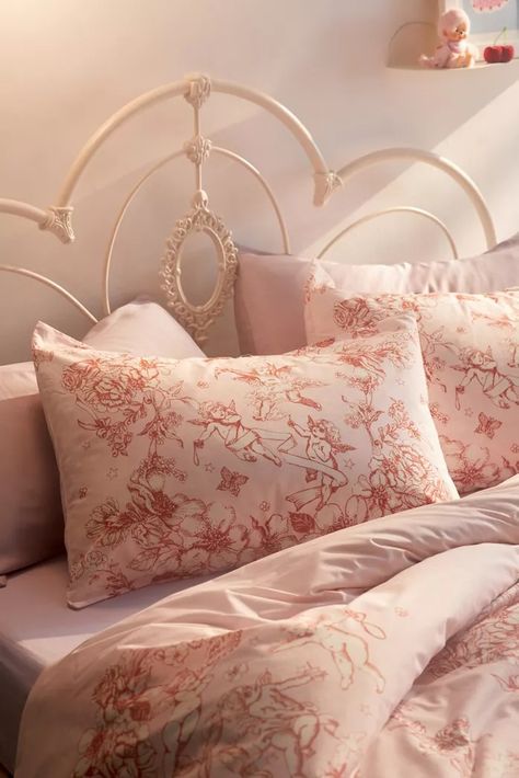 Bedding: Sets, Duvet Covers + Quilts | Urban Outfitters | Urban Outfitters Canada Cherub Bedroom, Urban Outfitters Duvet, Bohemian Decor Bedroom, Luxury Dorm Room, Whimsical Pillows, Bedroom Things, Furniture Apartment, Toile Pattern, Uo Home