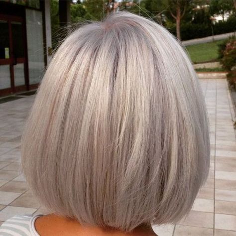 Grey Bob Hairstyles, Grey Blonde Hair, Gorgeous Gray Hair, Beautiful Gray Hair, Gray Hair Cuts, Grey Hair Styles For Women, Silver Hair Color, Silver Grey Hair, Silver Blonde