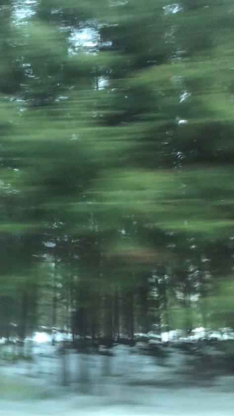 Blur Nature, Iphone Wallpaper Blur, Blur Image, Forest Background, Blur Photo, Whatsapp Wallpaper, Green Theme, Phone Wallpaper Patterns, 背景 シンプル