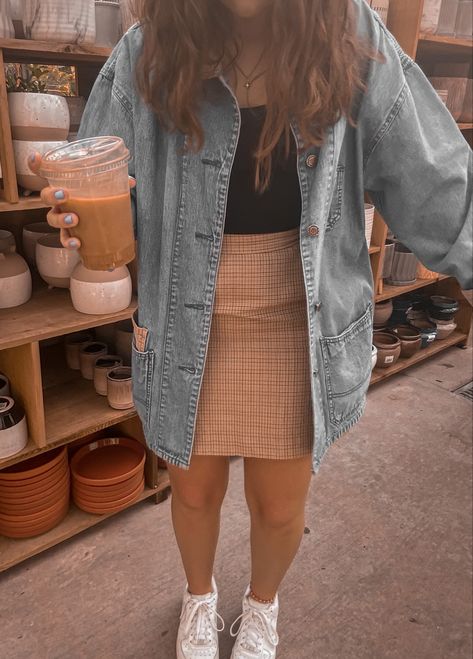 Jean Jacket And Skirt Outfit, Skirt And Jean Jacket Outfit, Flannel With Skirt, Jean Jacket Outfits Aesthetic, Baggy Jacket Outfit, Jean Jacket Aesthetic, Cute Jean Jacket Outfits, Plaid Skirt Aesthetic, Church Outfit Jeans