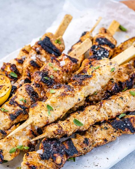 Lemon Chicken Skewers, Grilled Lemon Pepper Chicken, Greek Chicken Kabobs, Grilled Lemon Chicken, Chicken Kebab Recipe, Grilled Lemon, Chicken Skewer Recipe, Delicious Chicken Breast Recipes, Fitness Meals