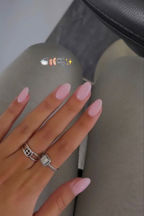 Milky Pink Nails, Paznokcie Hello Kitty, Kutek Disney, Milky Pink, Baby Pink Nails, Summery Nails, Smink Inspiration, Basic Nails, Makijaż Smokey Eye