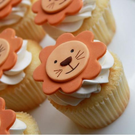 Gateau Baby Shower Garcon, Lion Cupcakes, Deco Cupcake, Lion Birthday, Kid Cupcakes, Jungle Cake, Safari Cakes, Fondant Cupcake Toppers, Animal Cupcakes