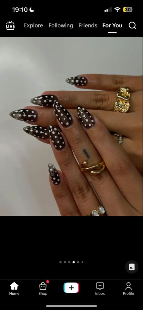 Dot Nails, Polka Dot Nails, Brown Polka Dots, Dots Nails, Brown Nails, Black Polka Dot, Polka Dot, Polka Dots, Dots