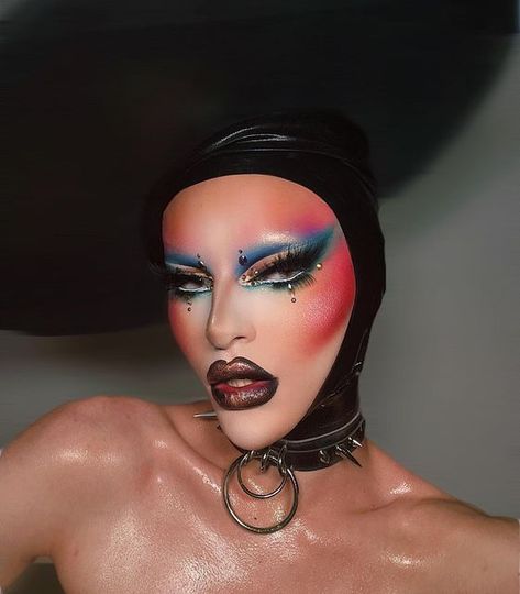 Black Drag Makeup, Colorful Drag Makeup, Black Drag Queen Makeup, Red Drag Makeup, Drag Queen Makeup Looks, Gore Makeup, Best Drag Queens, Drag Queen Makeup, Drag Make-up