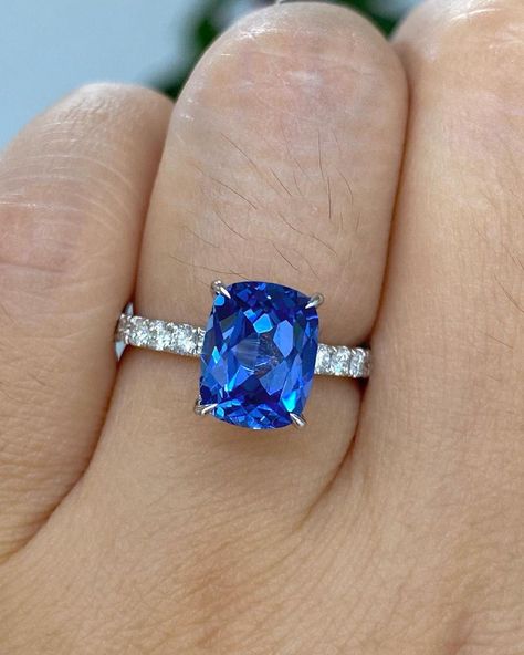 Cushion Cut Sapphire Ring, Unique Sapphire Rings, Blue Diamond Engagement Ring, Cushion Cut Diamond Ring, Blue Engagement Ring, Cushion Cut Diamond, White Gold Solitaire, Fancy Rings, Gold Solitaire Ring