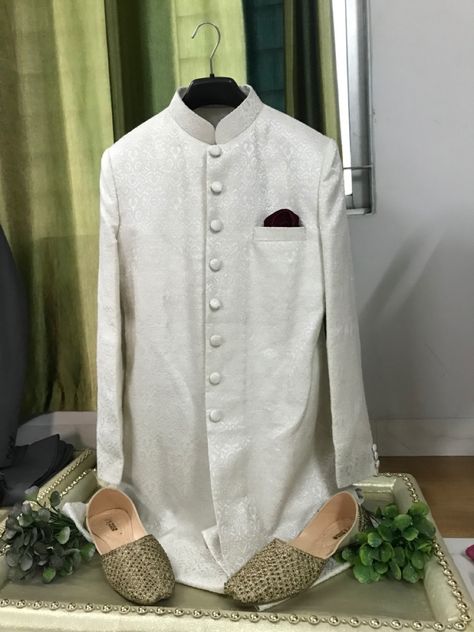 Sherwani Packing Ideas Wedding, Groom Dala Decoration, Dala Decoration Wedding, Sherwani Packing Ideas, Wedding Dala Decoration, Dala Decoration, Wedding Packings, Shadi Decoration, Wedding Dala