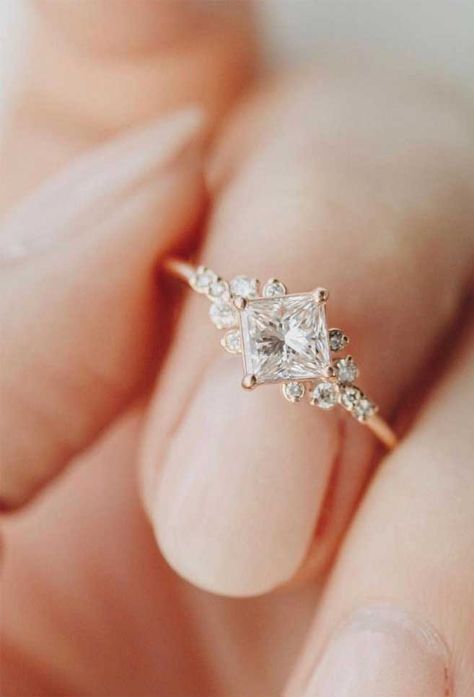 Unique engagement ring that melt your heart Gold Diamond Wedding Band, Aquamarine Engagement Ring, Gorgeous Engagement Ring, Dream Engagement, Princess Cut Diamond, Dream Engagement Rings, Wedding Rings Unique, Diy Schmuck, Dream Ring