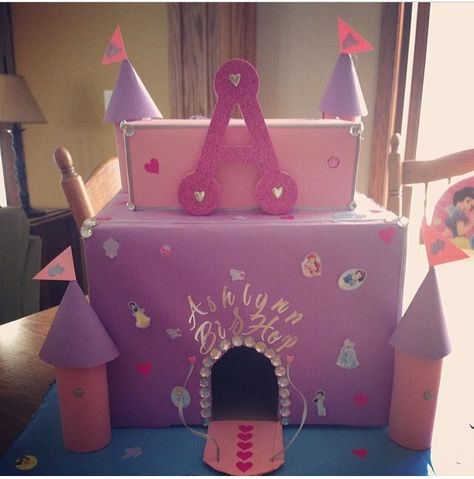 my daughter ashlynn's Valentine's day castle. tissue box and other smaller box. kids were able to put the cards through the opening you see in the front (gate opening). very easy bu fun to do! took a piece of cardboard to hold the castle all together and was easy to carry. Daughter had decorated it herself with disney princess stickers :) Girls Valentines Boxes, Diy Valentines Box, Princess Valentines, Kids Valentine Boxes, Valentine Card Box, Valentines Box, Valentine Mailbox, Valentine's Day Crafts For Kids, Princess Diy