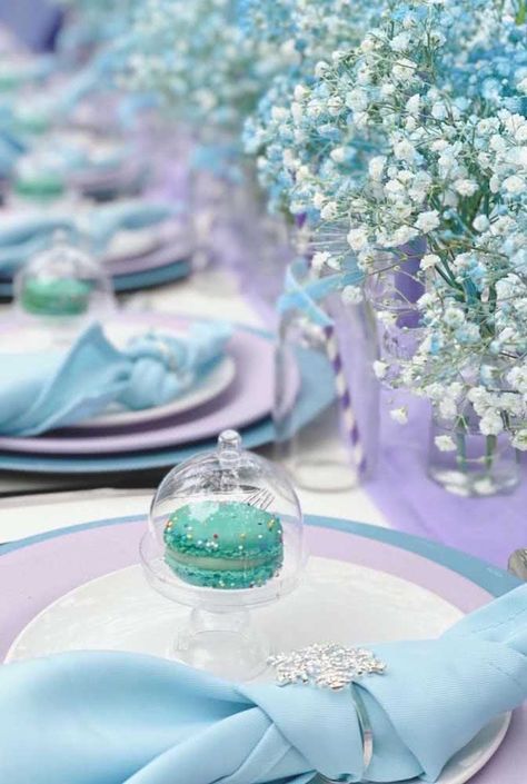 Frozen Theme Table Decor, Fancy Frozen Birthday Party, Elsa Table Decorations, Frozen Table Setting, Frozen Table Decor, Frozen Birthday Table Decorations, Frozen Tablescape, Frozen Table Decorations, Frozen Party Table