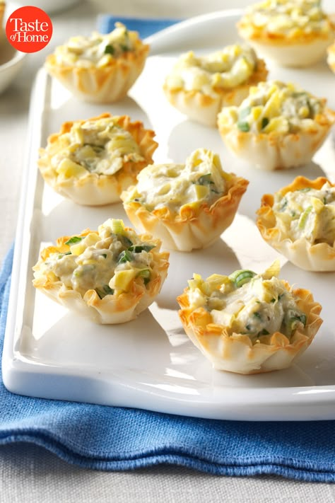 Cheese Tartlets, Phyllo Cups, Brie Bites, Easter Appetizers, Easter Snacks, Elegant Appetizers, Ginger Peach, Crab Salad, Phyllo Dough